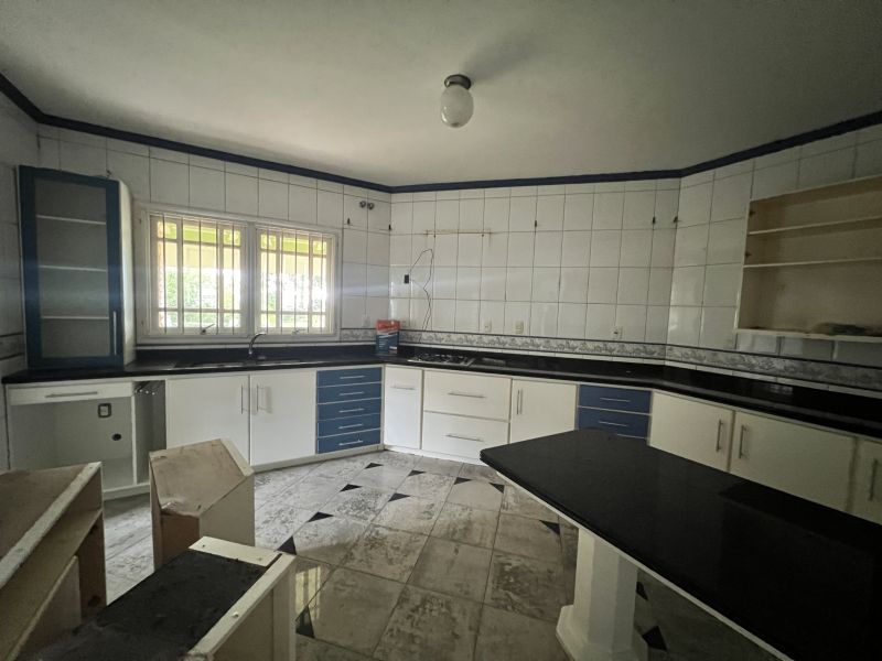 Casa com 4 quartos para alugar no bairro Petropolis, Taquara