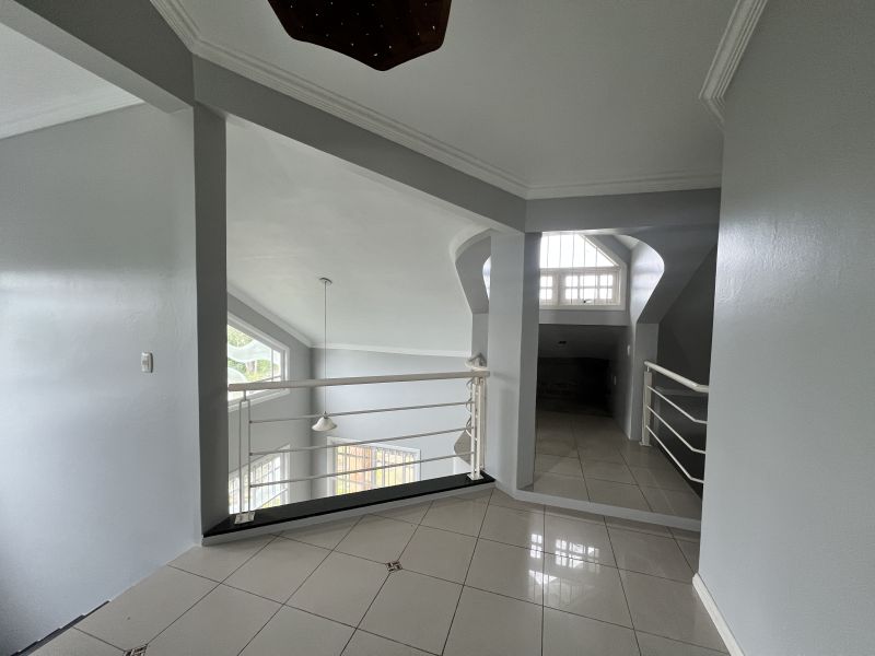 Casa com 4 quartos para alugar no bairro Petropolis, Taquara