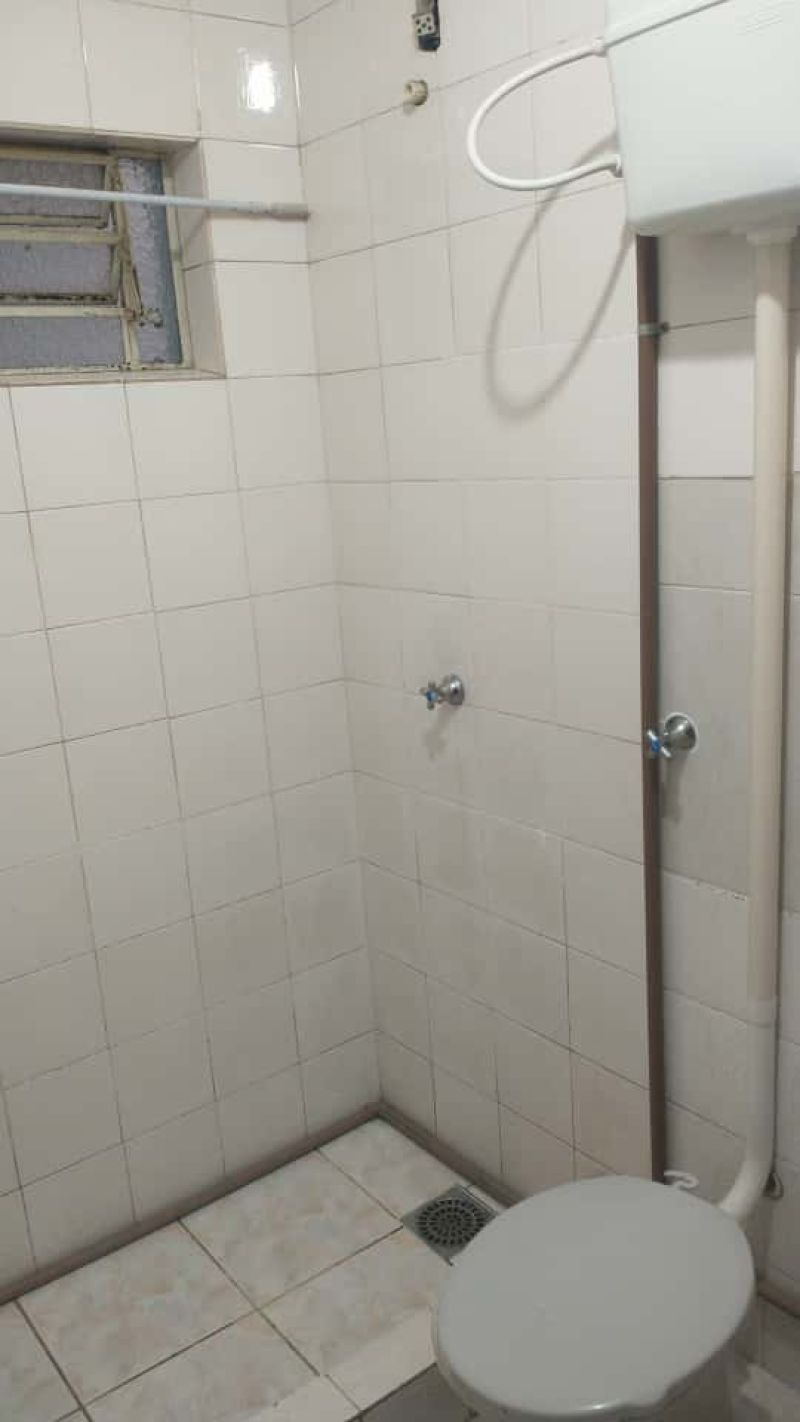 Kitnet para alugar no bairro Centro, Parobe