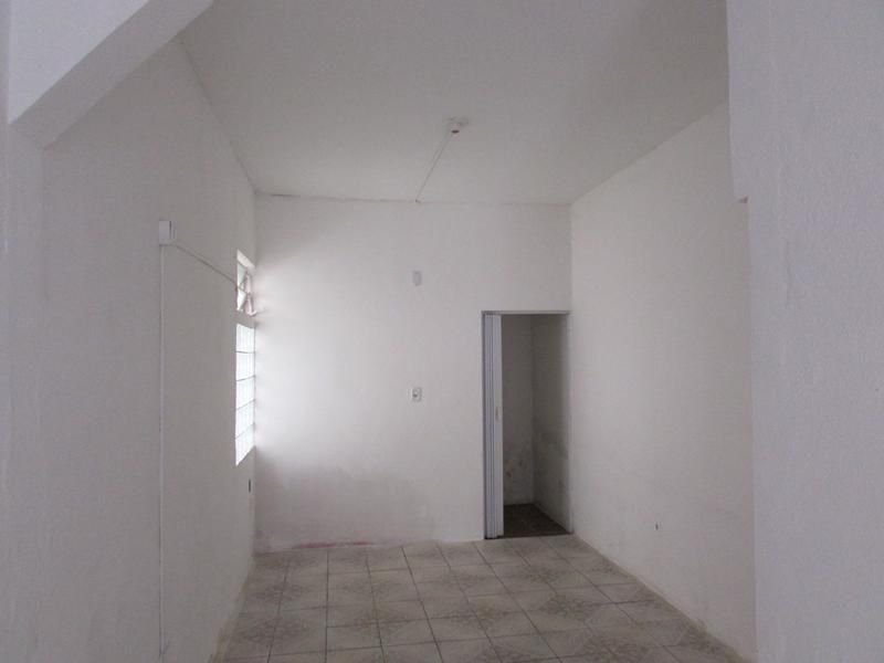 Sala com 1 banheiro para alugar no bairro Centro, Taquara