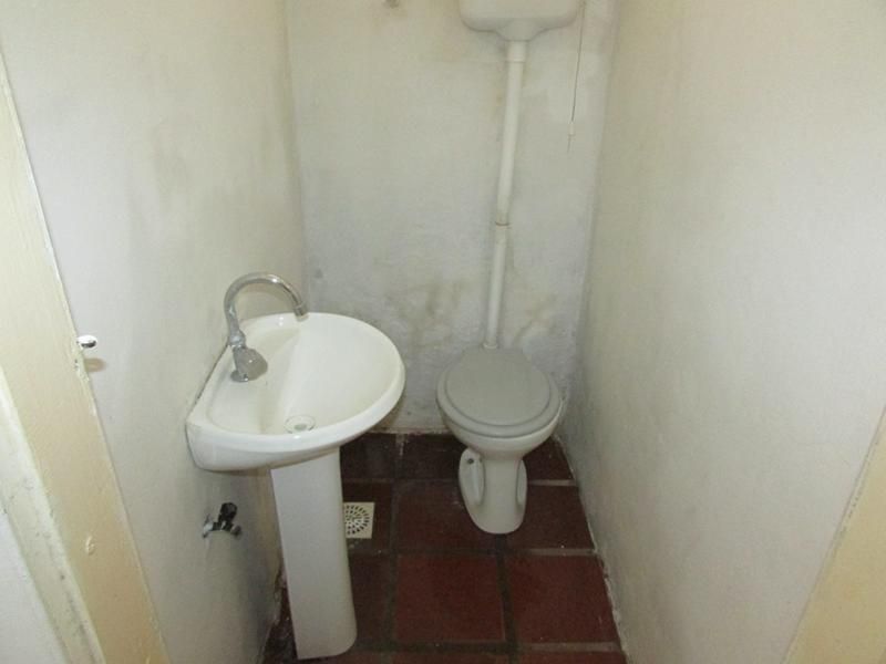 Sala com 1 banheiro para alugar no bairro Centro, Taquara