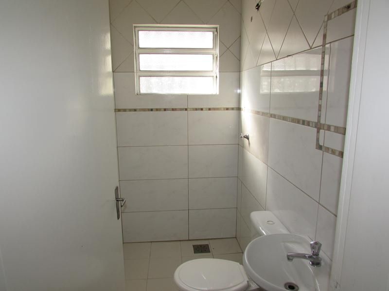Casa com 3 quartos e 2 banheiros para alugar no bairro Nossa Senhora de Fatima, Taquara