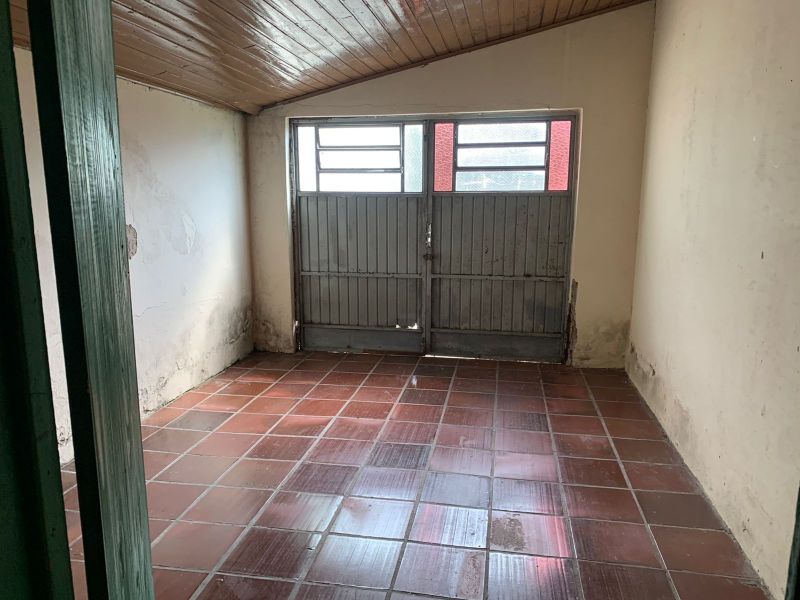 Casa com 2 quartos e 1 banheiro para alugar no bairro Cohab, Parobe