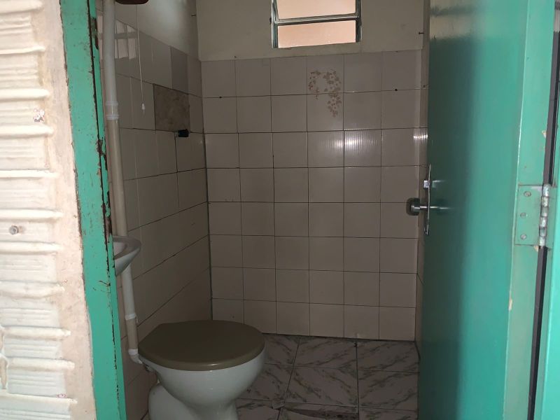 Casa com 2 quartos e 1 banheiro para alugar no bairro Cohab, Parobe