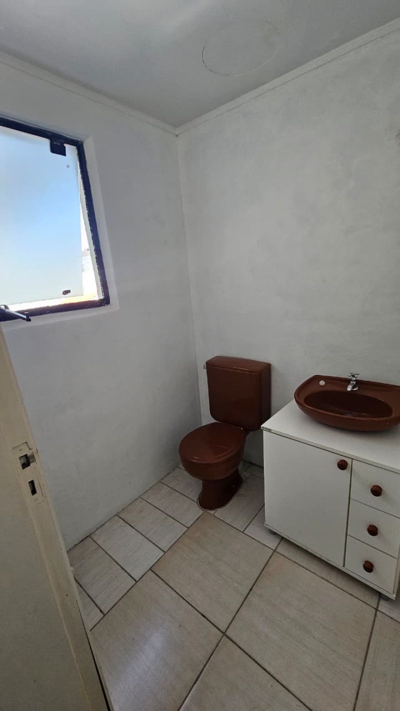 Sala com 1 banheiro para alugar no bairro Centro, Taquara