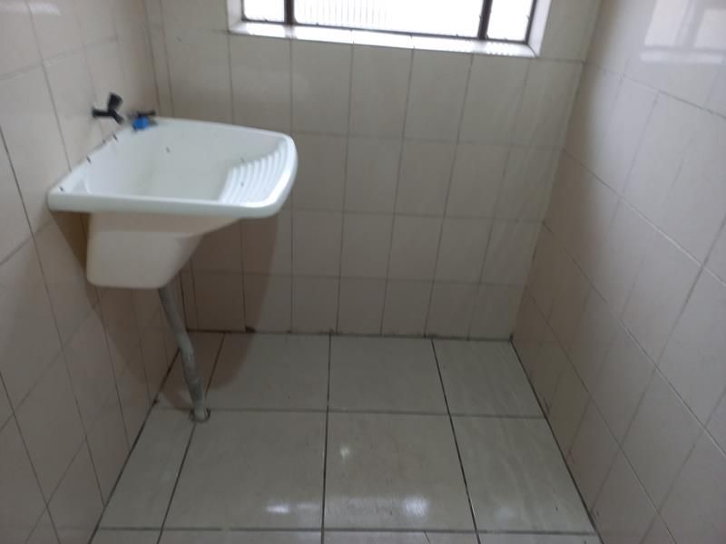Casa com 2 quartos e 1 banheiro para alugar no bairro Jardim do Prado, Taquara