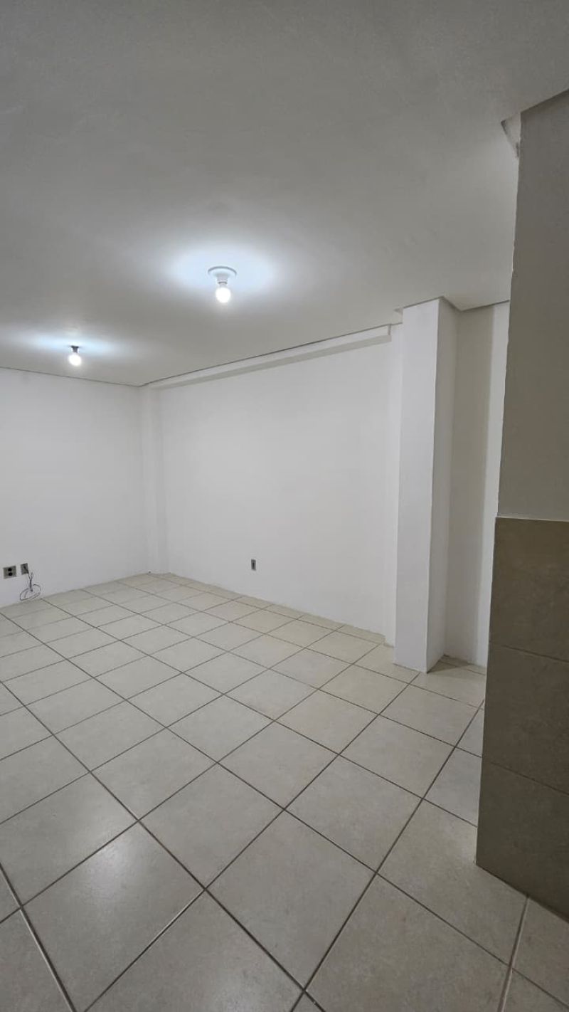 Apartamento com 1 quarto e 1 banheiro para alugar no bairro Centro, Taquara