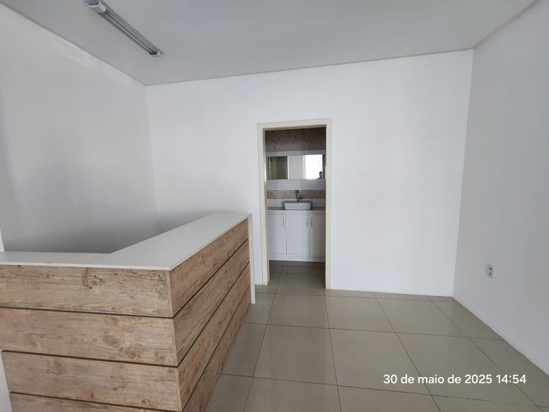 Sala para alugar no bairro Centro, Taquara