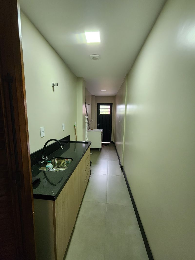 Sala com 1 banheiro para alugar no bairro Centro, Taquara