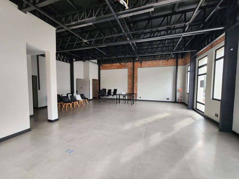 Sala com 1 banheiro para alugar no bairro Centro, Taquara