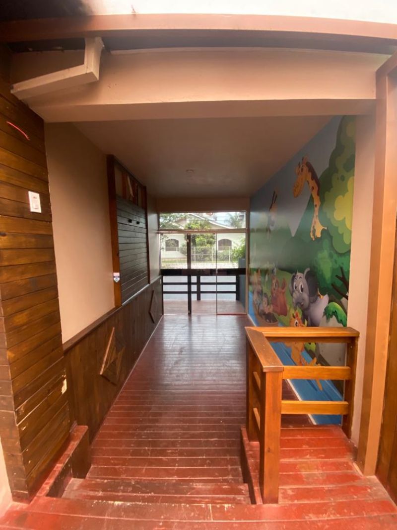 Sala com 3 banheiros para alugar no bairro Morro do Leoncio, Taquara