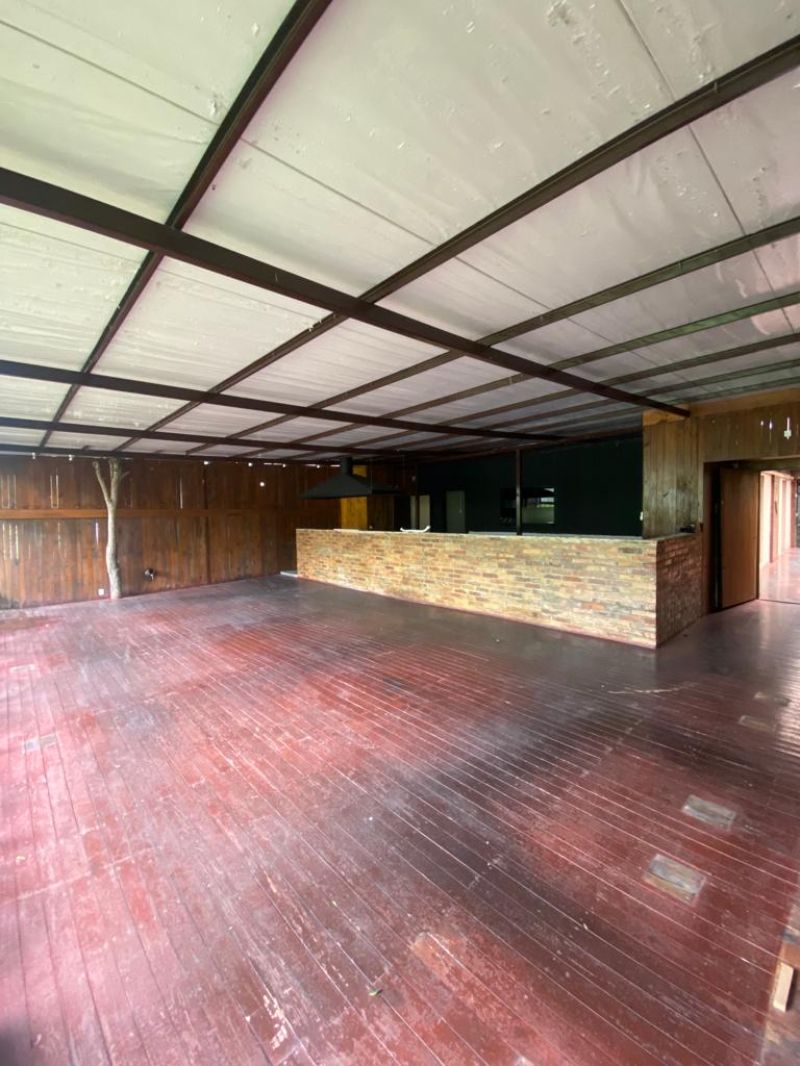 Sala com 3 banheiros para alugar no bairro Morro do Leoncio, Taquara