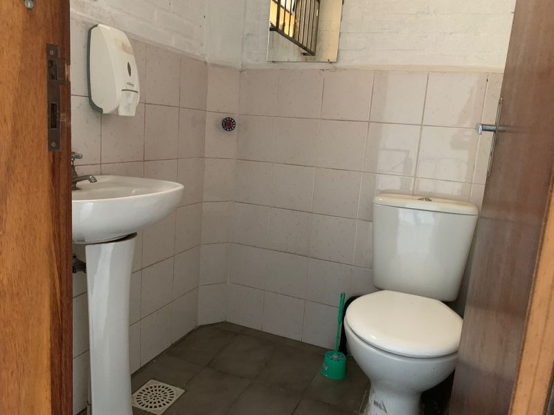 Sala para alugar no bairro Centro, Parobe