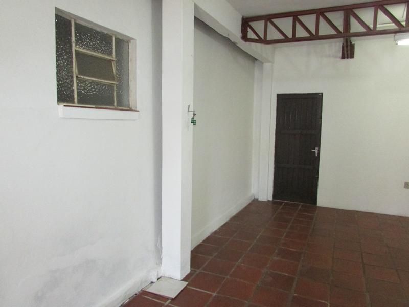 Prédio com 1 banheiro para alugar no bairro Petropolis, Taquara