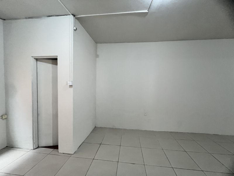 Prédio com 1 banheiro para alugar no bairro Petropolis, Taquara