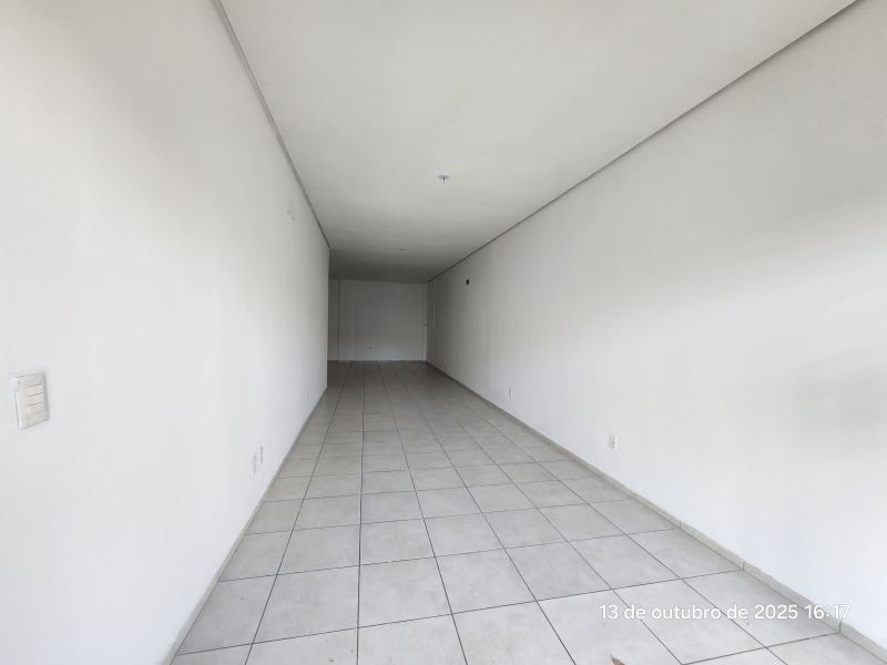 Sala para alugar no bairro Centro, Taquara