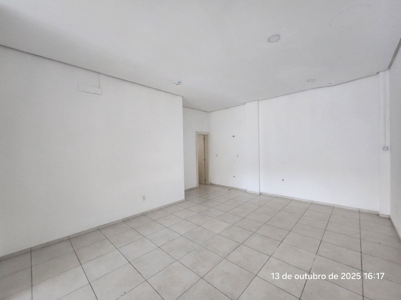 Sala para alugar no bairro Centro, Taquara