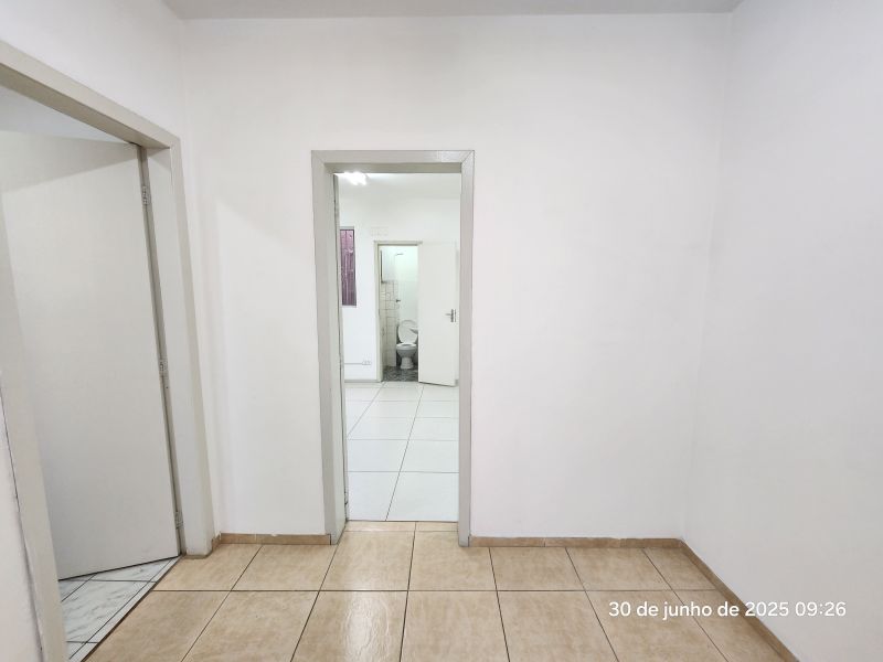 Sala com 1 banheiro para alugar no bairro Centro, Taquara