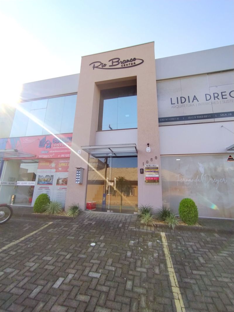 Sala Superior com 1 banheiro para alugar no bairro Centro, Taquara
