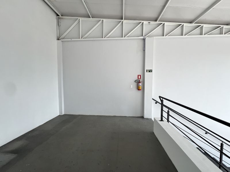 Sala com 1 banheiro para alugar no bairro Morro do Leoncio, Taquara