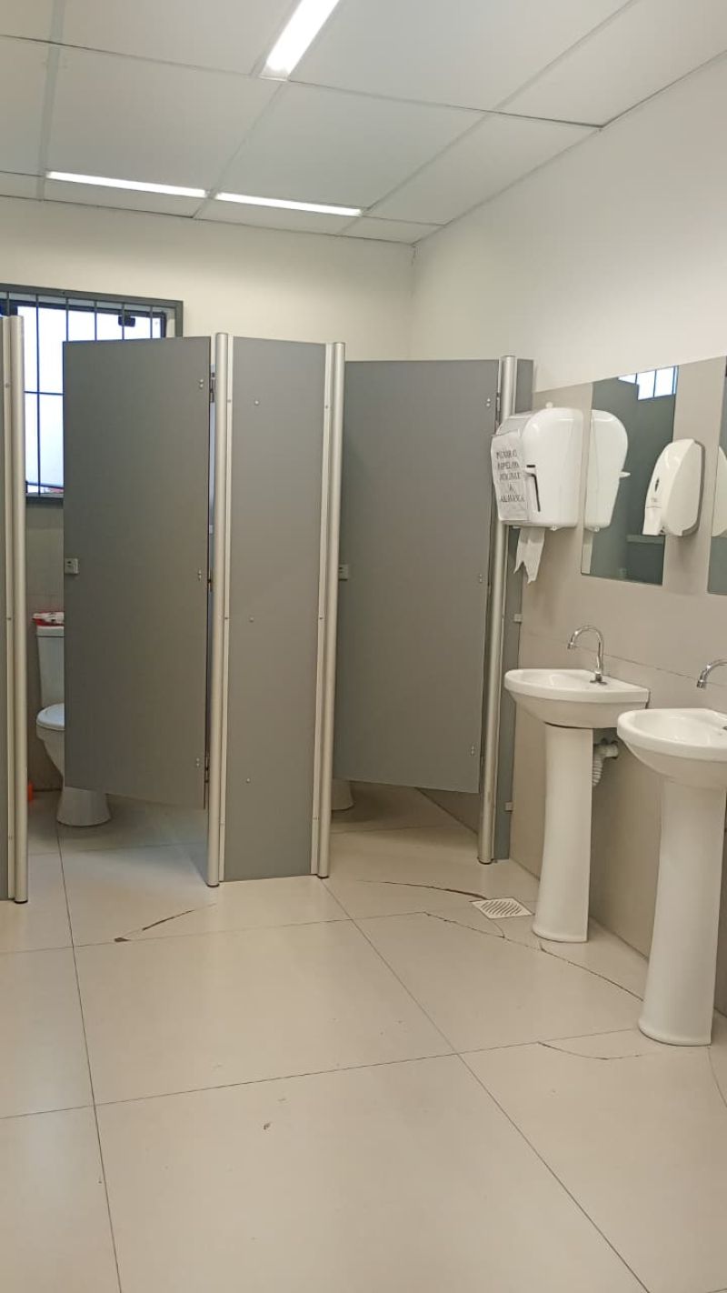Prédio para alugar no bairro Centro, Parobe