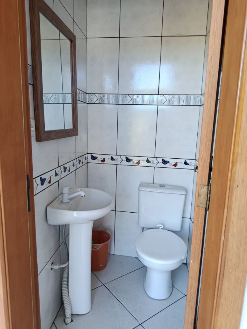 Sala com 3 banheiros e 217m² para alugar no bairro Centro, Parobe