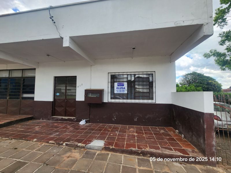 Prédio com 1 banheiro para alugar no bairro Santa Terezinha, Taquara