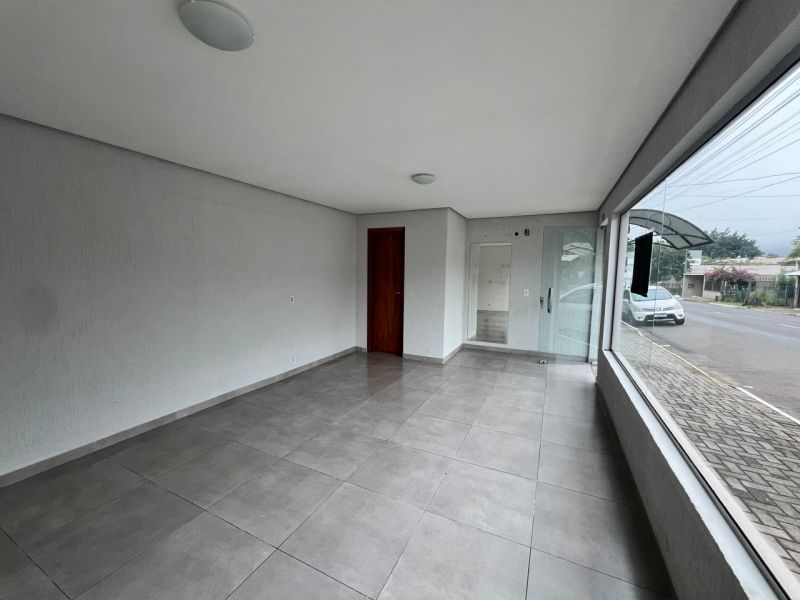 Sala para alugar no bairro Centro, Parobe