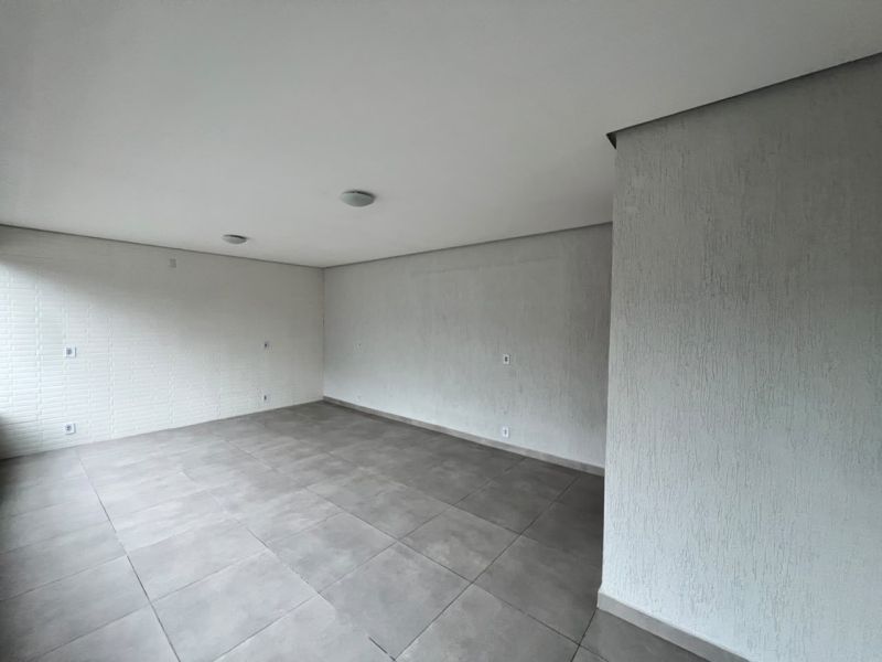 Sala para alugar no bairro Centro, Parobe