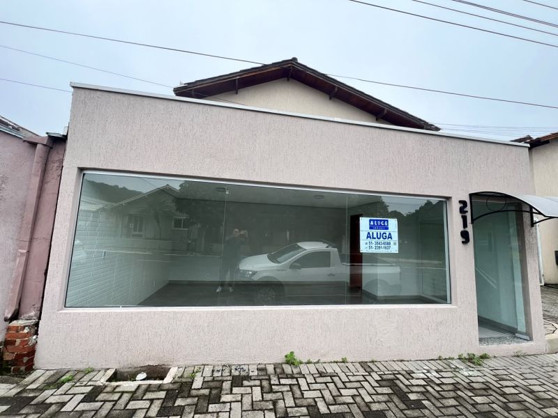 Sala para alugar no bairro Centro, Parobe