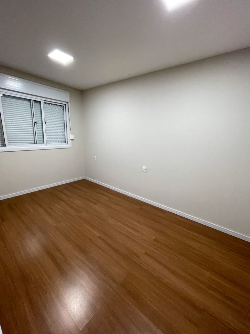Apartamento com 1 quarto e 2 banheiros para alugar no bairro Centro, Igrejinha