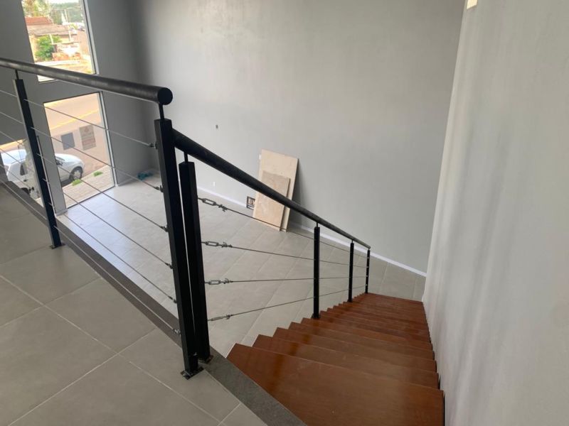 Sala com 4 banheiros e 260m² para alugar no bairro Centro, Parobe