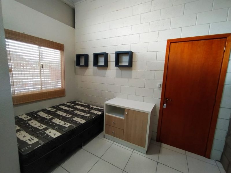 Kitnet com 1 quarto e 1 banheiro para alugar no bairro Jardim do Prado, Taquara