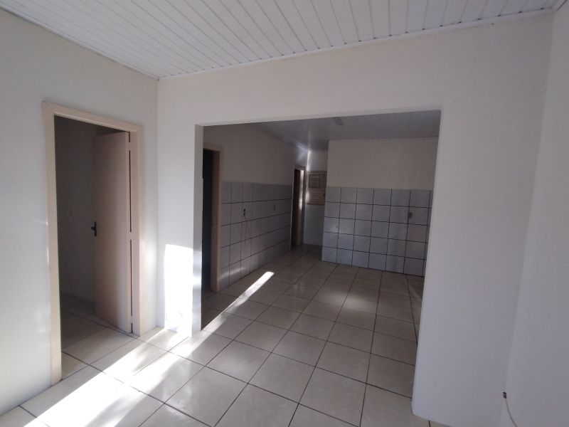 Casa com 3 quartos e 1 banheiro para alugar no bairro Cruzeiro do Sul, Taquara