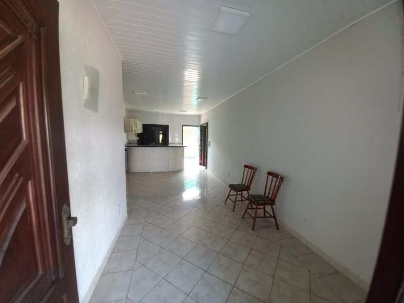 Casa com 3 quartos para alugar no bairro Santa Terezinha, Taquara