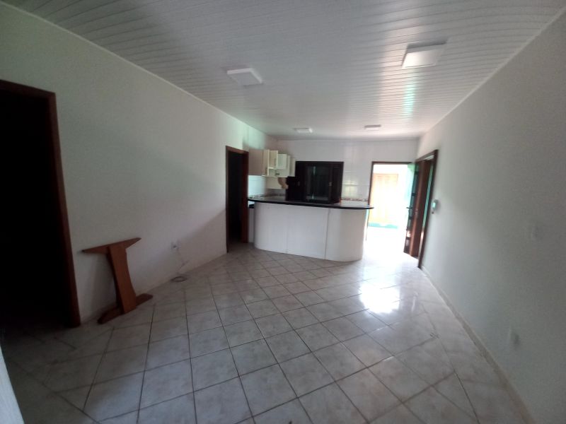 Casa com 3 quartos para alugar no bairro Santa Terezinha, Taquara
