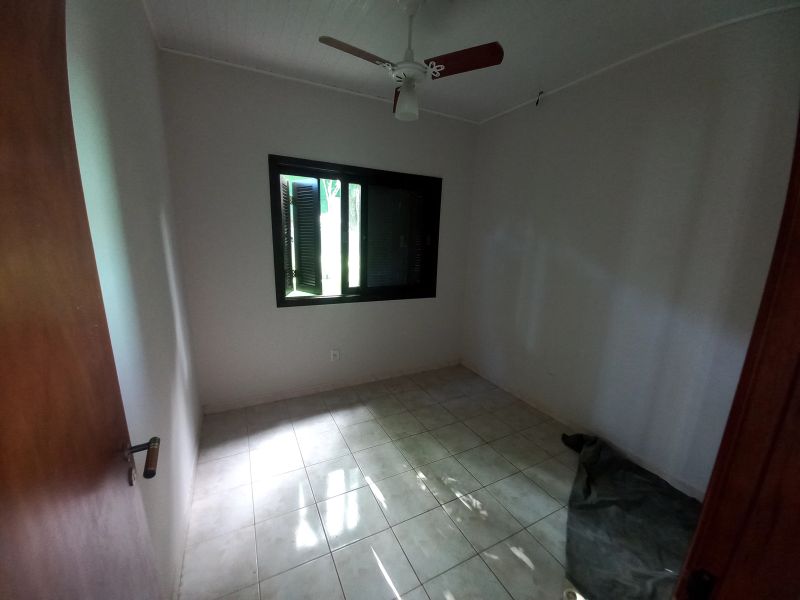 Casa com 3 quartos para alugar no bairro Santa Terezinha, Taquara