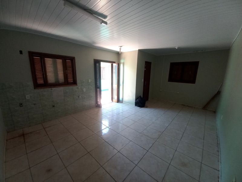 Casa com 3 quartos para alugar no bairro Santa Terezinha, Taquara