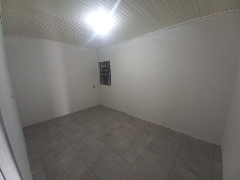 Casa com 2 quartos e 1 banheiro para alugar no bairro Jardim do Prado, Taquara
