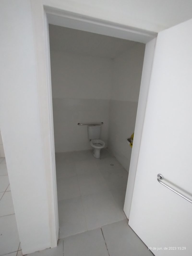 Sala com 1 banheiro para alugar no bairro Centro, Taquara