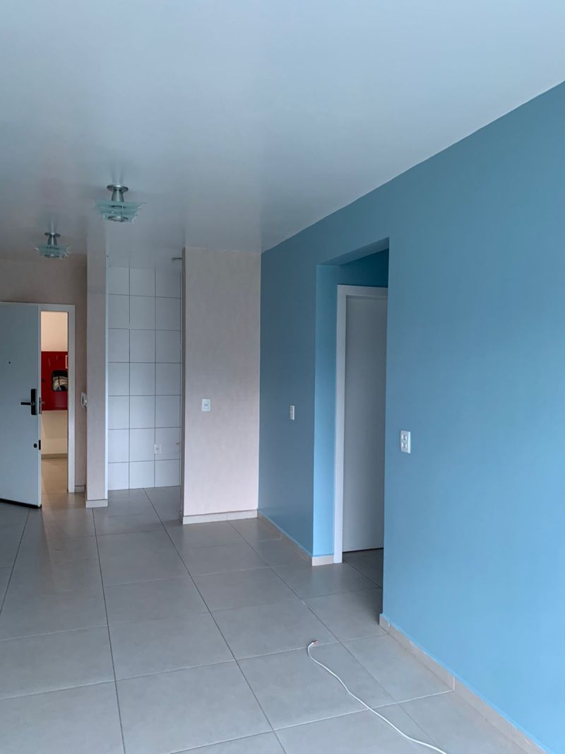 Apartamento com 2 quartos para alugar no bairro Centro, Parobe