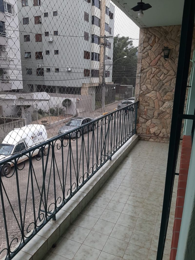 Apartamento com 3 quartos e 1 banheiro para alugar no bairro Centro, Taquara