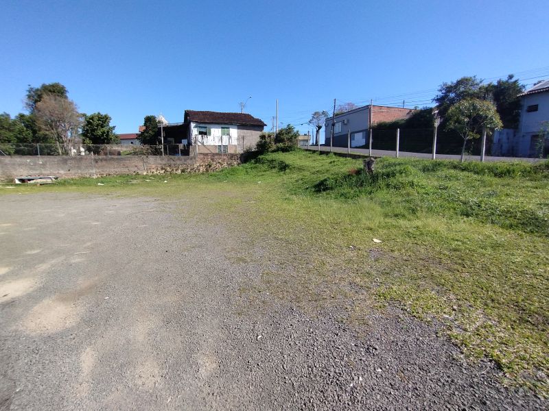 Prédio com 1 banheiro para alugar no bairro Santa Terezinha, Taquara