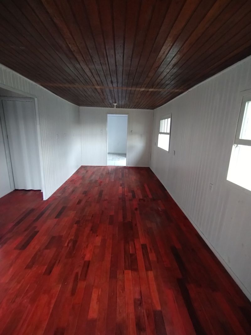 Casa com 2 quartos e 1 banheiro para alugar no bairro Santa Rosa, Taquara