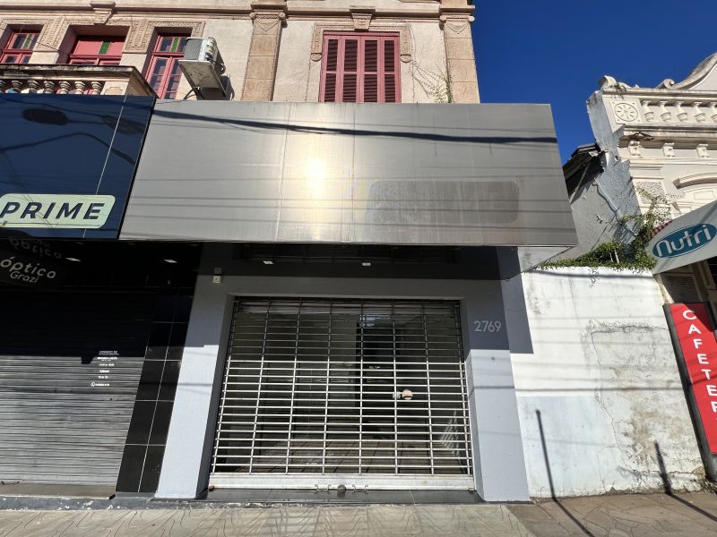 Sala com 1 banheiro para alugar no bairro Centro, Taquara