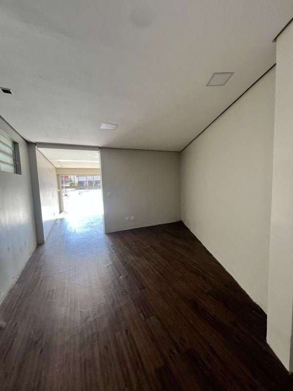 Sala com 1 banheiro para alugar no bairro Centro, Taquara