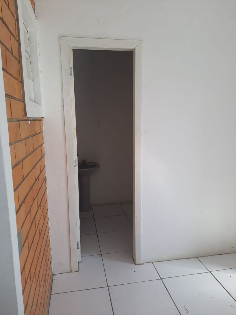 Prédio com 2 banheiros para alugar no bairro Figueira, Igrejinha