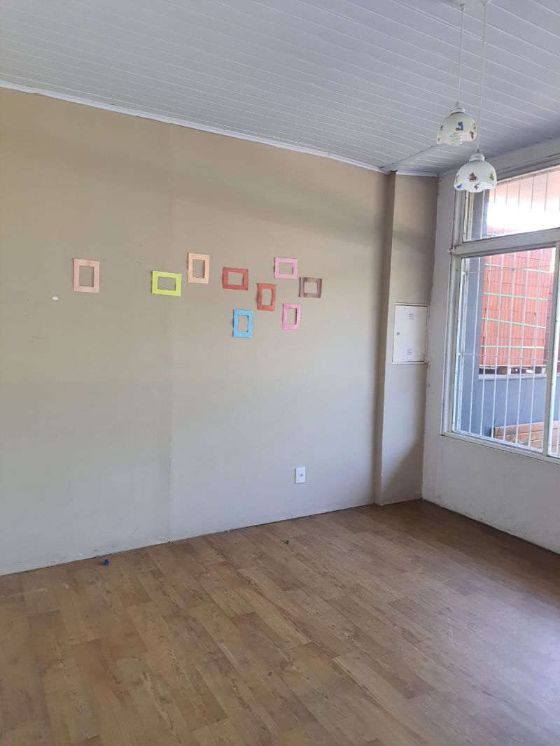 Prédio com 2 banheiros para alugar no bairro Figueira, Igrejinha