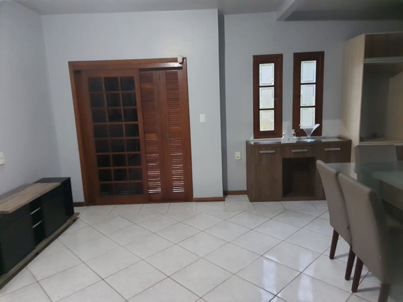 Casa com 3 quartos e 1 banheiro para alugar no bairro Vila Nova, Igrejinha