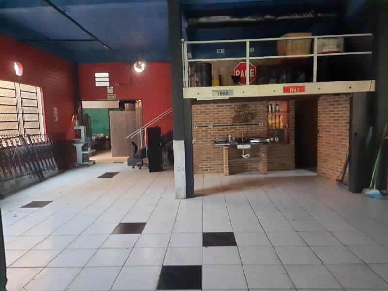Prédio para alugar no bairro Centro, Tres Coroas